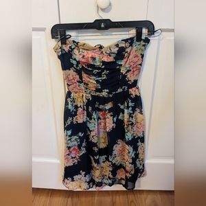 Strapless flower dress